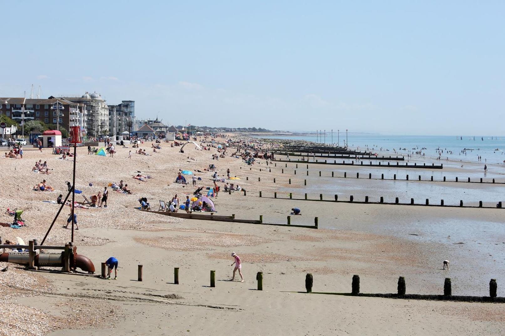 Two Bed With Sea Views In *