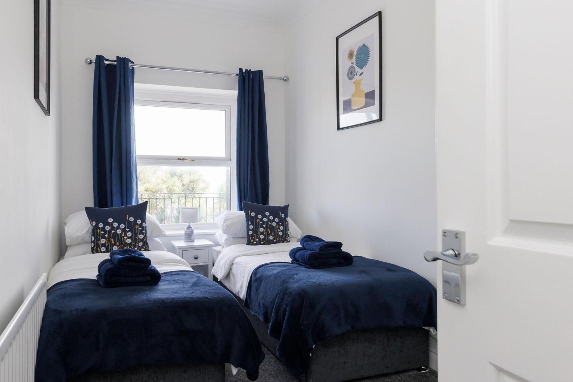 Apartment Two Bed With Sea Views In Bognor Regis