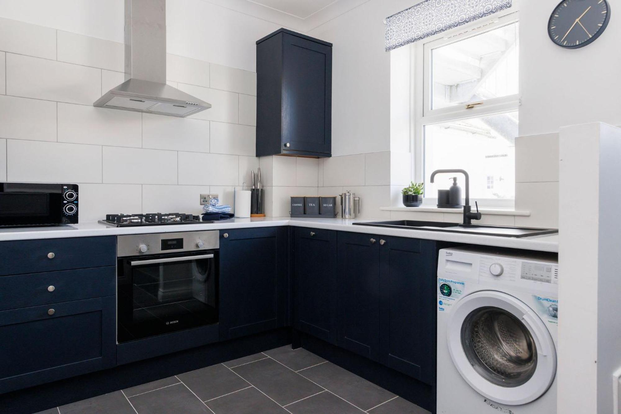 Apartment Two Bed With Sea Views In Bognor Regis